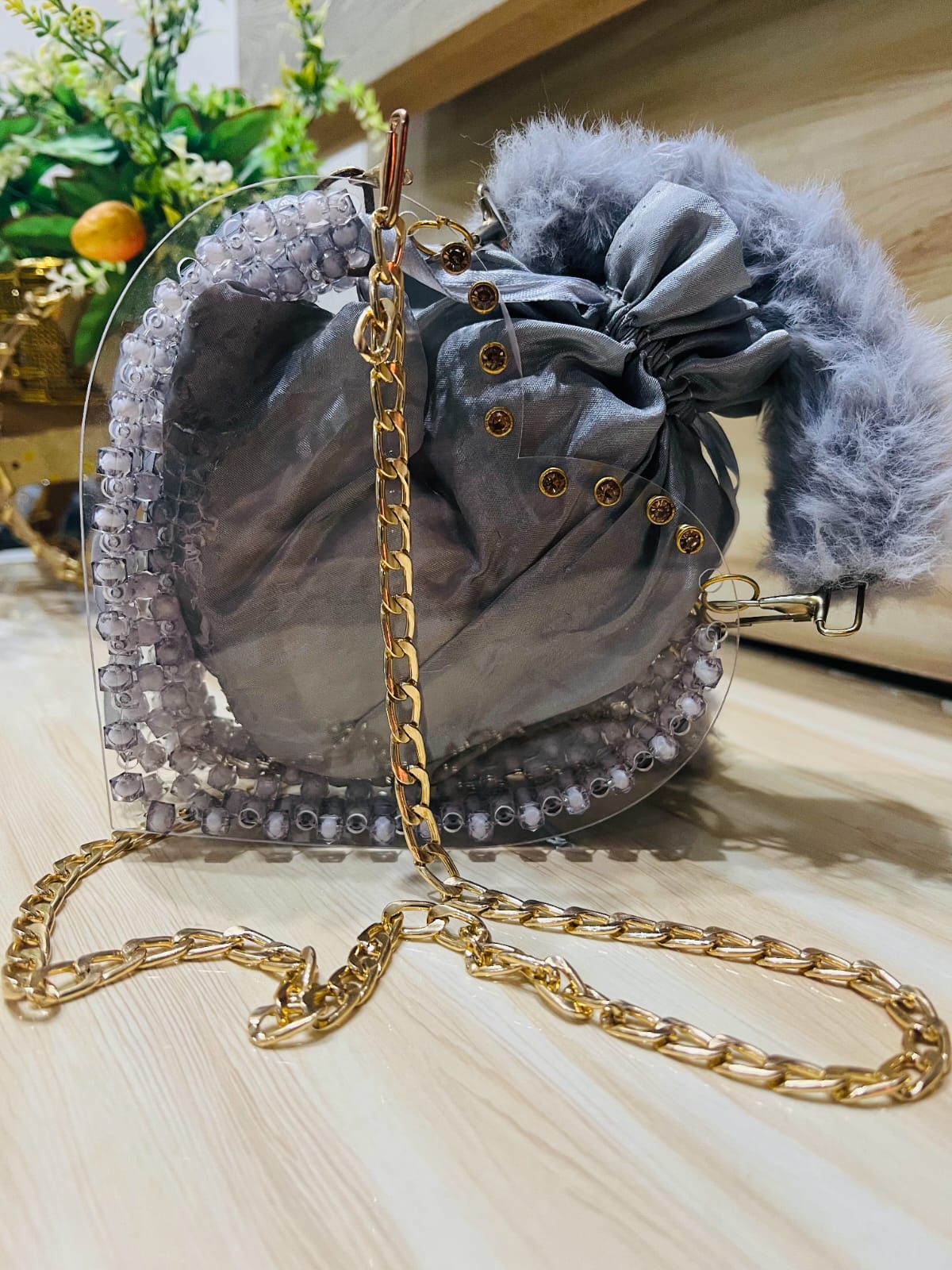 Luxury Heart-Shaped Acrylic Purse with Satin Pouch & Gold Chain